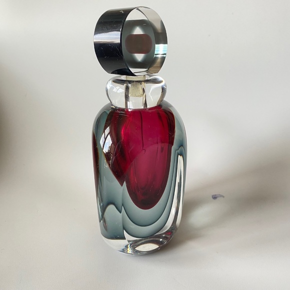 Vintage MURANO Perfume Bottle: Sommerso Effect, Etched "Luigi Onesto" Signature - Picture 15 of 17